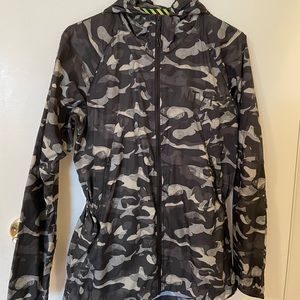 Nike windbreaker - size M